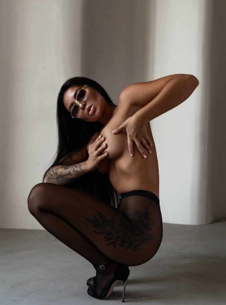 Индивидуалка Карина фото № 2 в городе Армянск