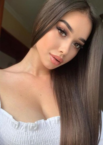 Карина, Г. Армянск